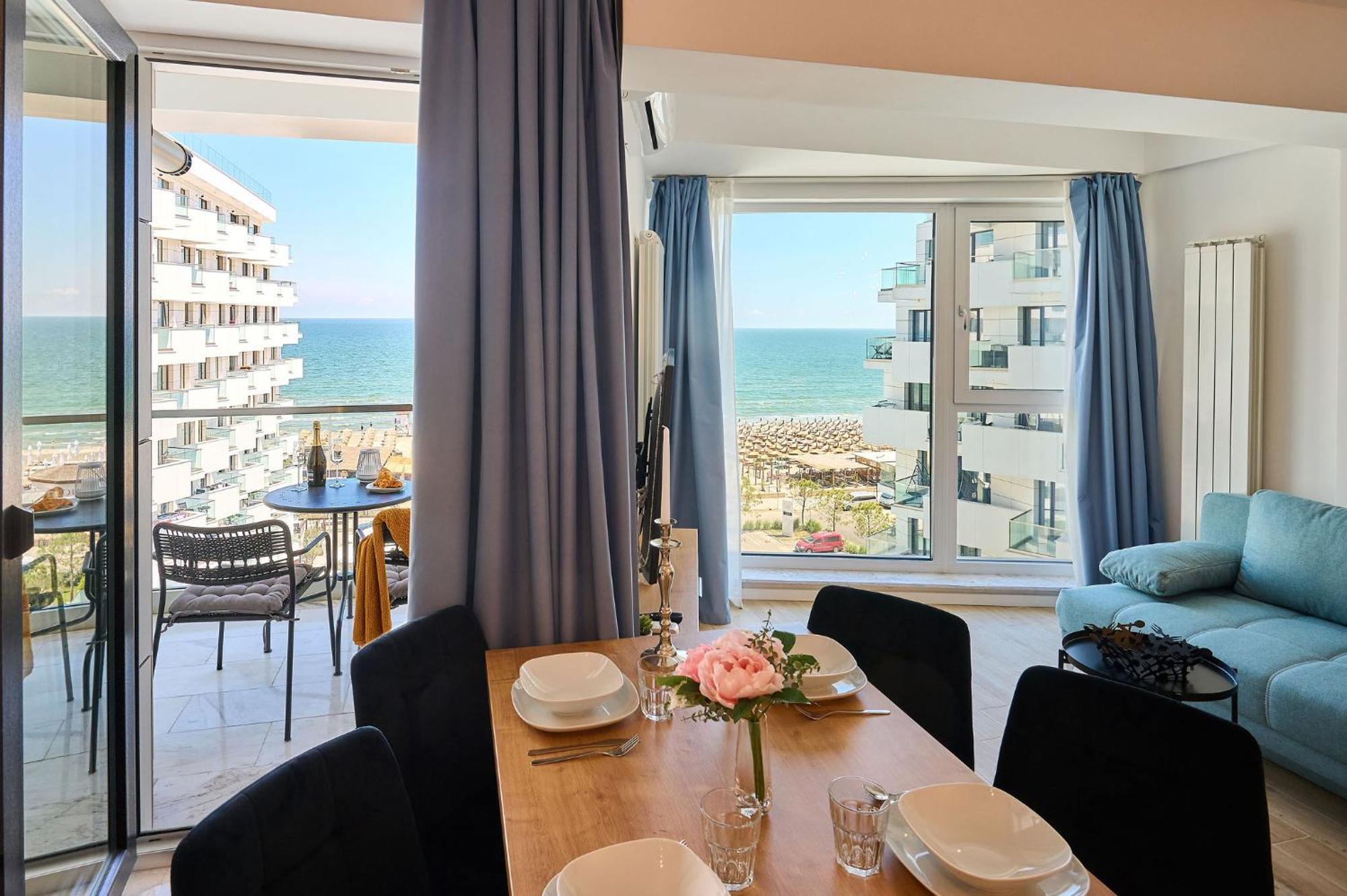 Mira Studio In Infinity Beach Resort - Parking Mamaia Luaran gambar